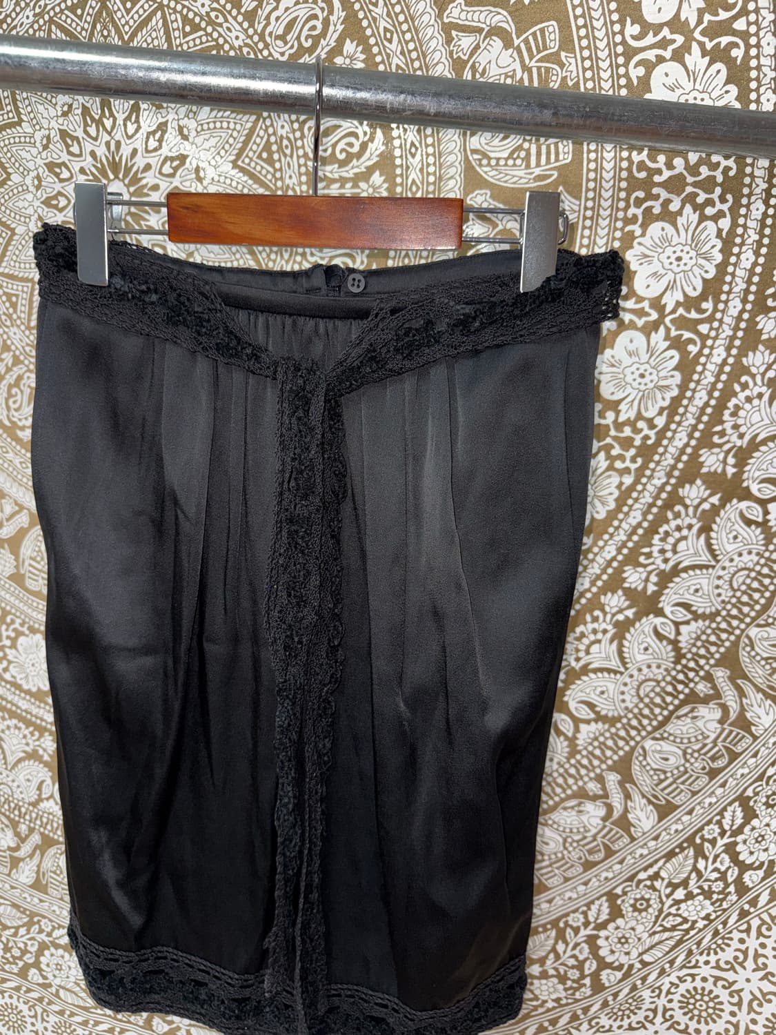 아르마니 익스체인지 여성 쉬폰 디테일 미디스커트  상품이미지4