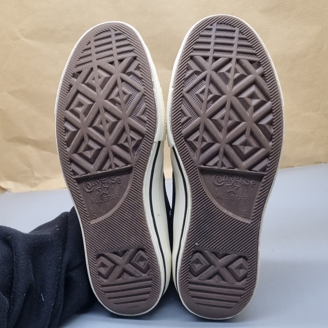 컨버스 척테일러 로우 블랙 스니커즈 240 상품이미지3