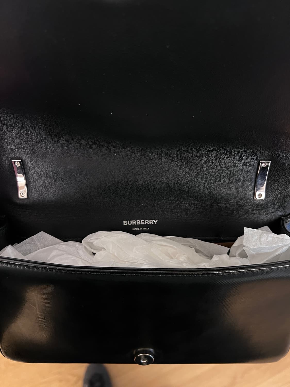 버버리 호스페리 롤라백 상품이미지3