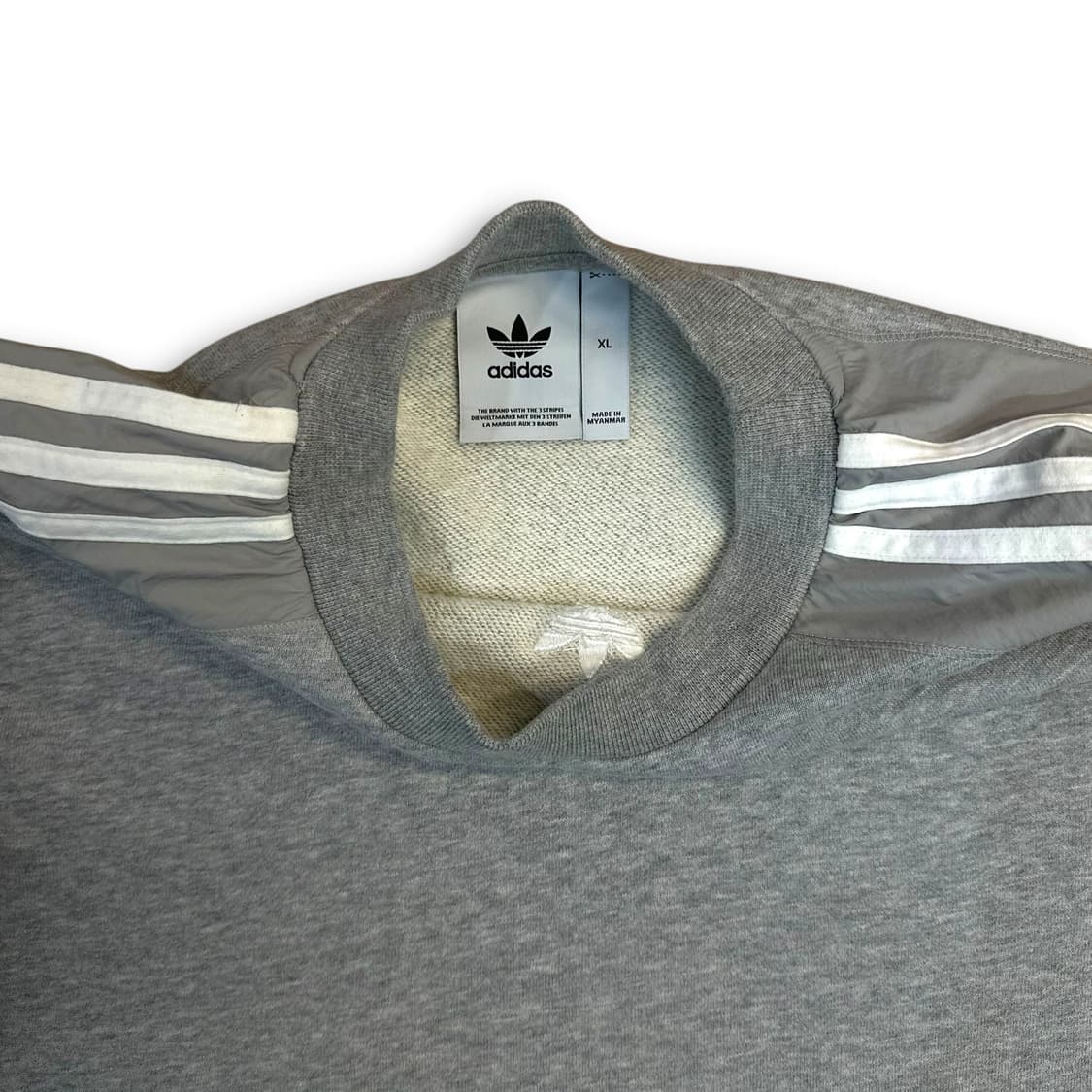 아디다스맨투맨 상품이미지4