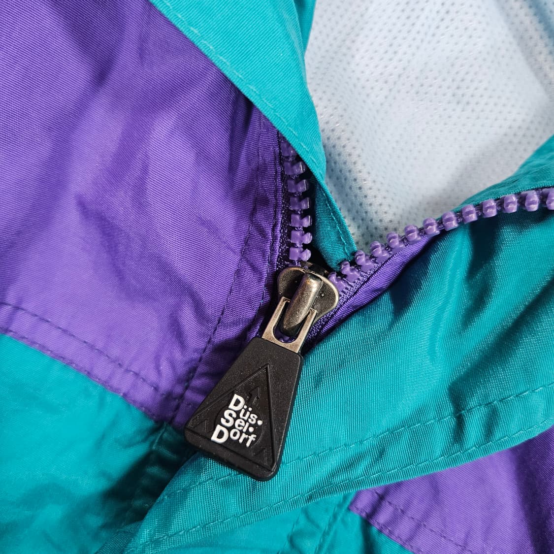 DUSSELDORF 빈티지 고프코어 바람막이 자켓 상품이미지6