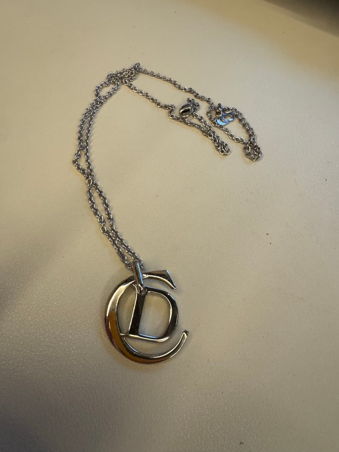 디올 CD 달 목걸이 (정품) 상품이미지2