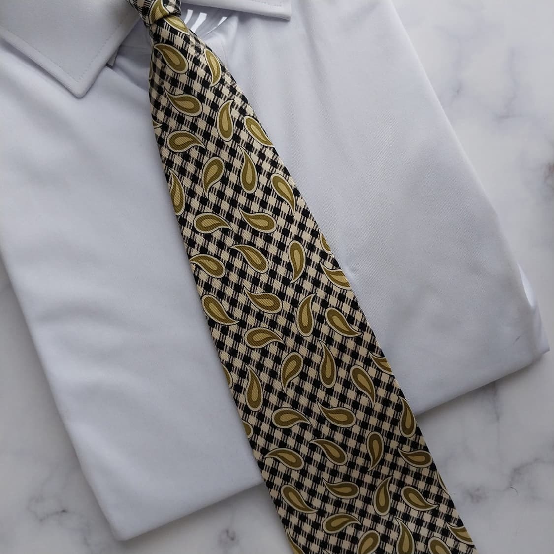 지방시 실크 옐로우 페이즐리&체크 넥타이 9.8cm A+등급 K1096
 상품이미지10