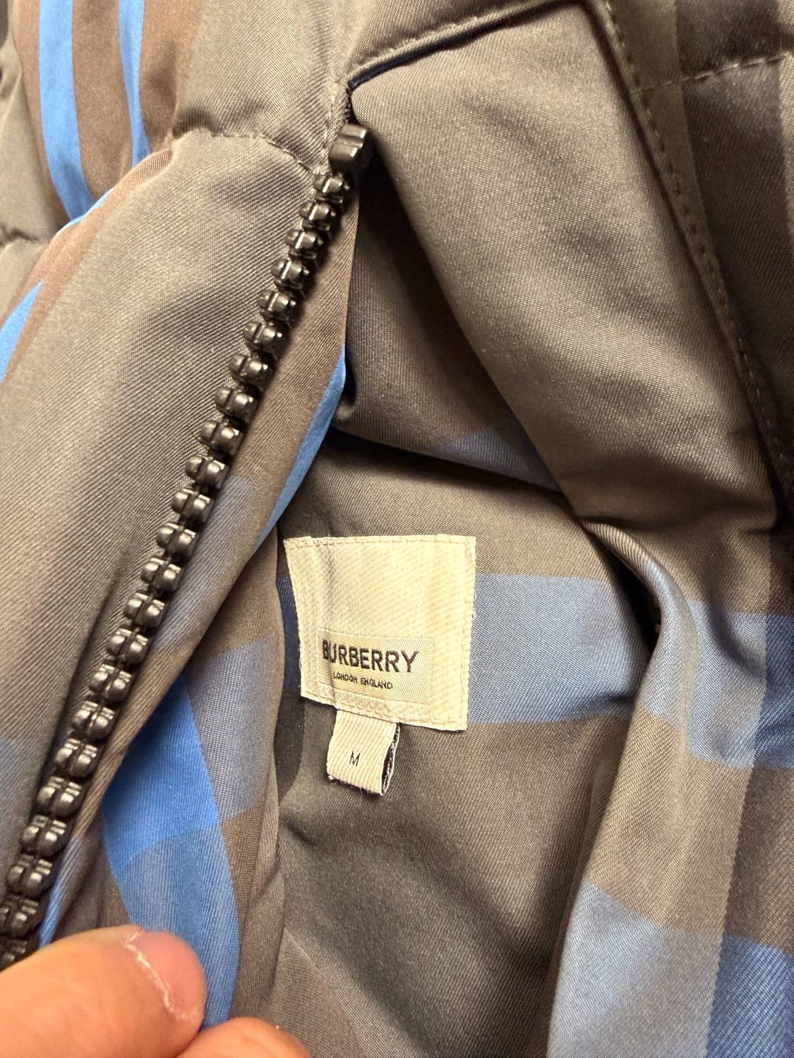 [M사이즈]버버리 리버서블 패딩 상품이미지3