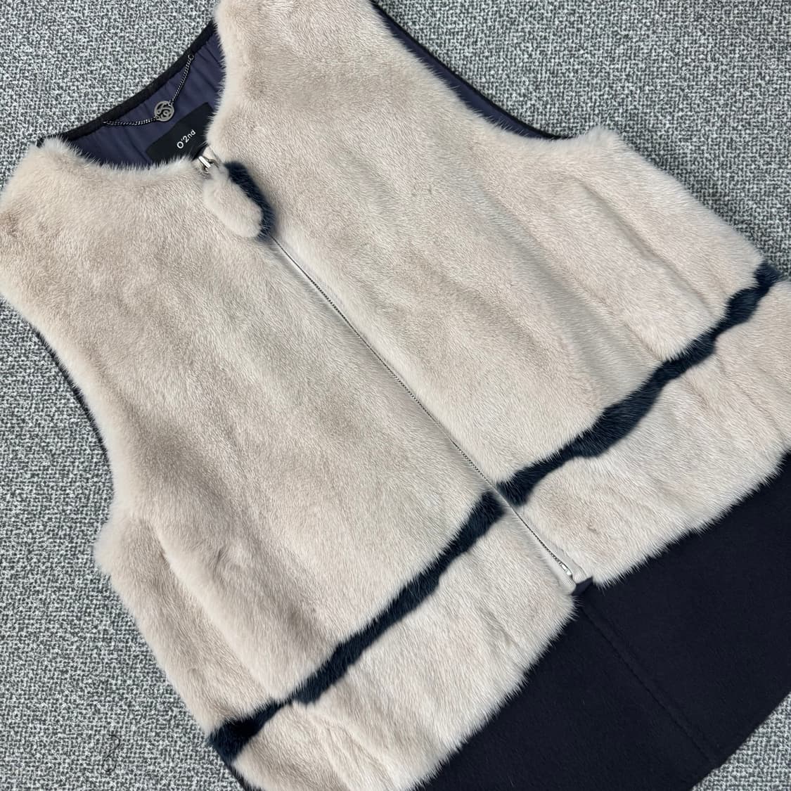 O'2nd 밍크 베스트 상품이미지2