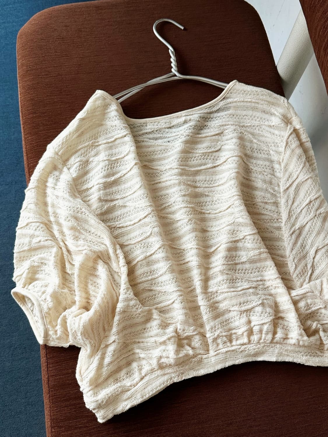 Loose gauge knit fabric wide top 상품이미지4