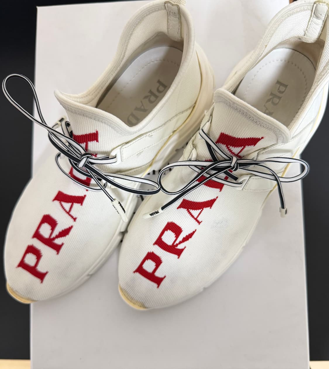 프라다 니트 스니커즈 상품이미지1