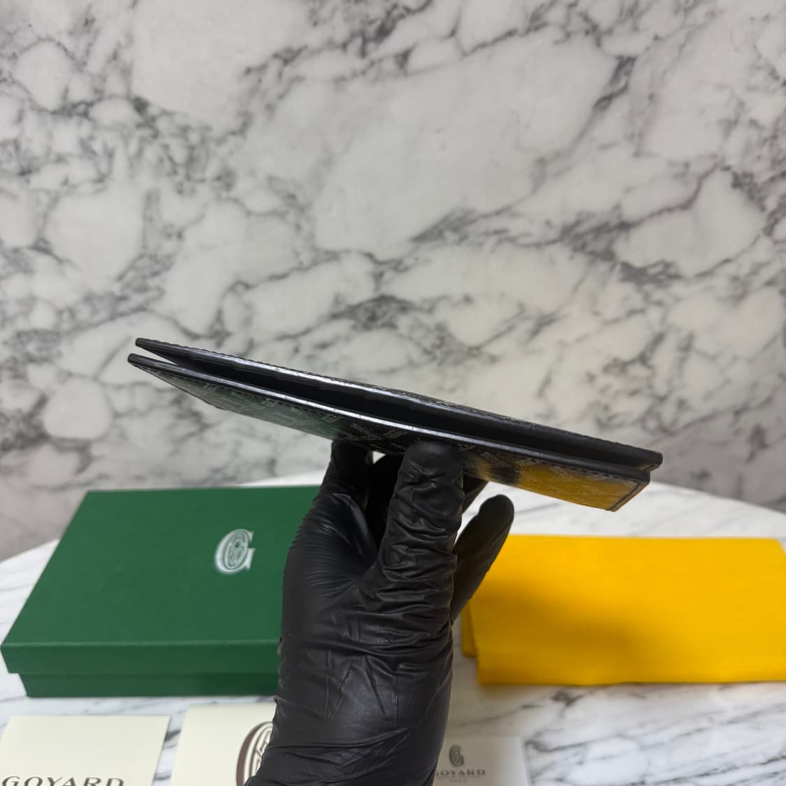 고야드 생로슈 장지갑
블랙 상품이미지5