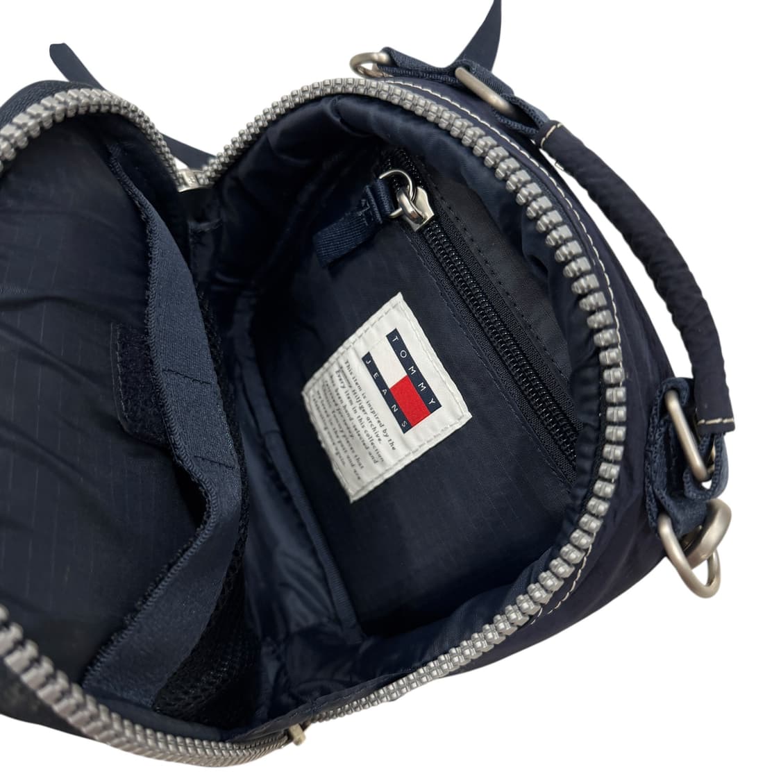 타미힐피거 타미진스 포켓 크로스백 가방 네이비 상품이미지3