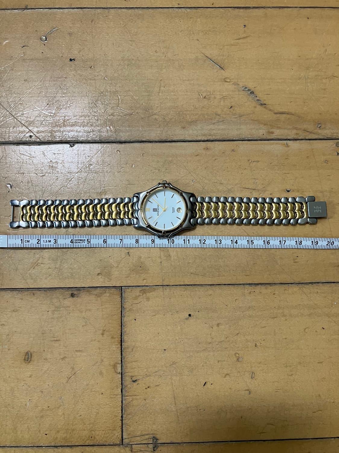 Givenchy 지방시 실버 골드 트라이벌 빈티지 쿼츠 시계 상품이미지4