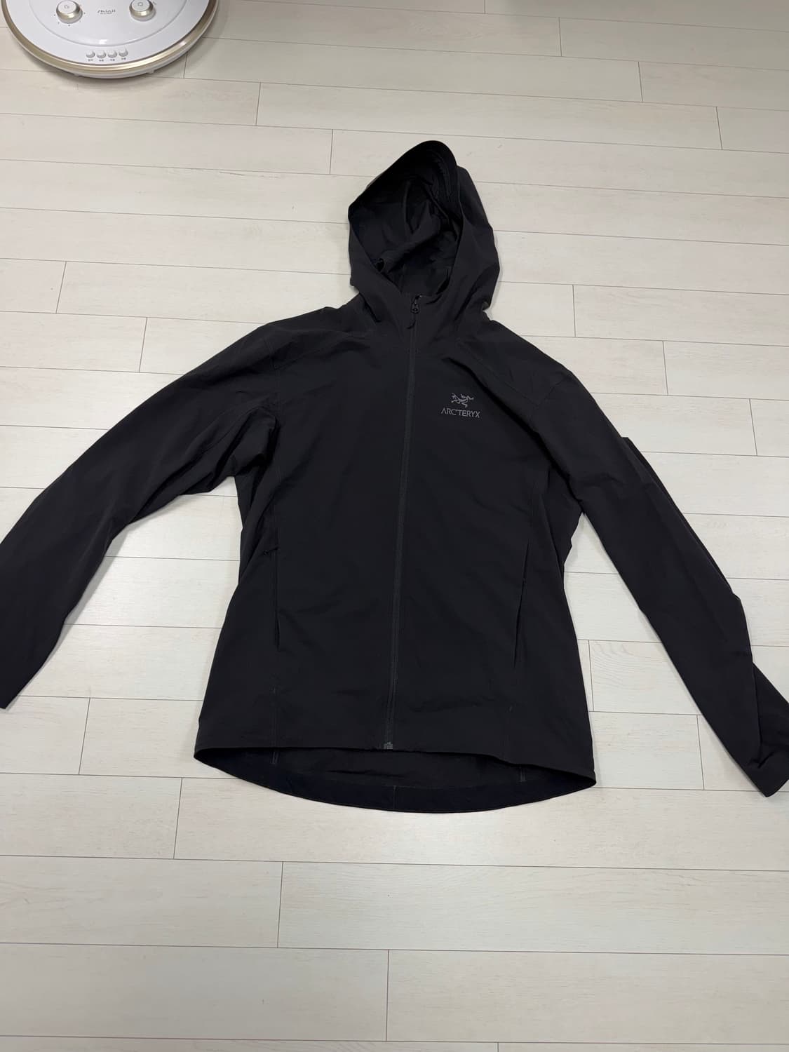 아크테릭스 감마 SL M 사이즈 블랙  상태 9.9/10   로고랑 영문 상품이미지1