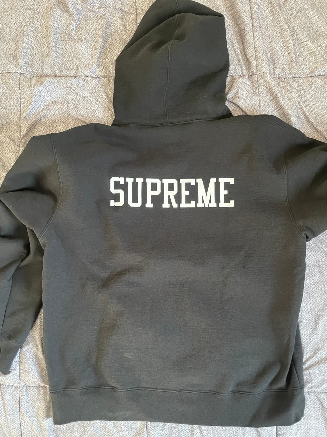 슈프림 그렘린 후드티 블랙 상품이미지1