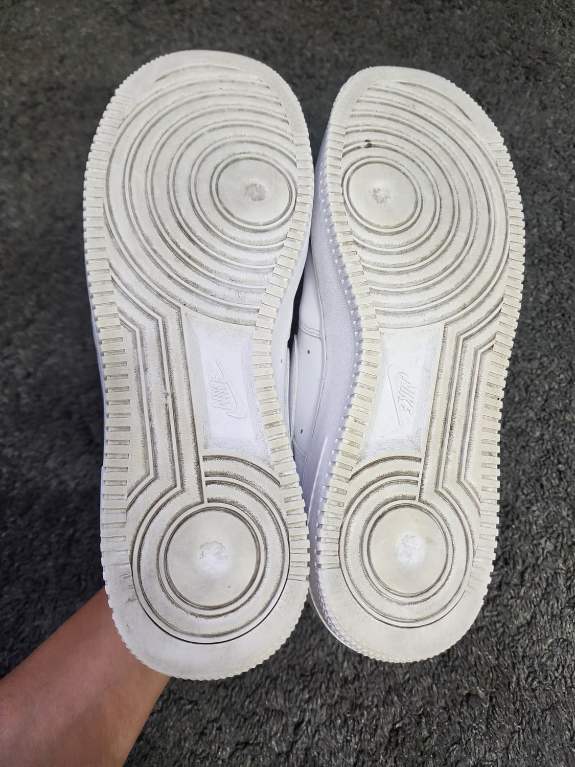 나이키 에어포스1 로우 화이트 275사이즈 상품이미지8