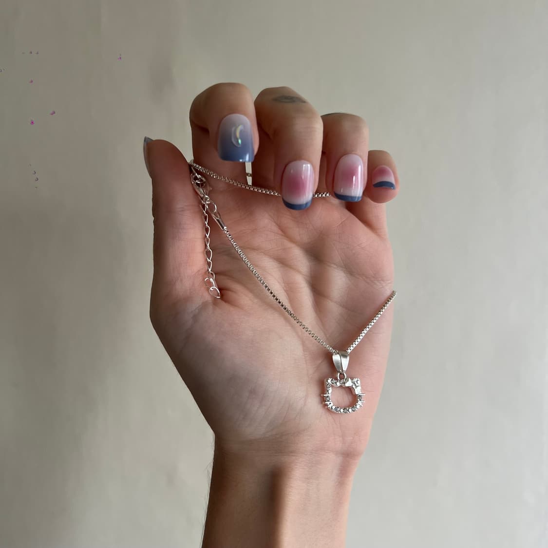 헬로키티 크리스탈 목걸이 ✨ 상품이미지1