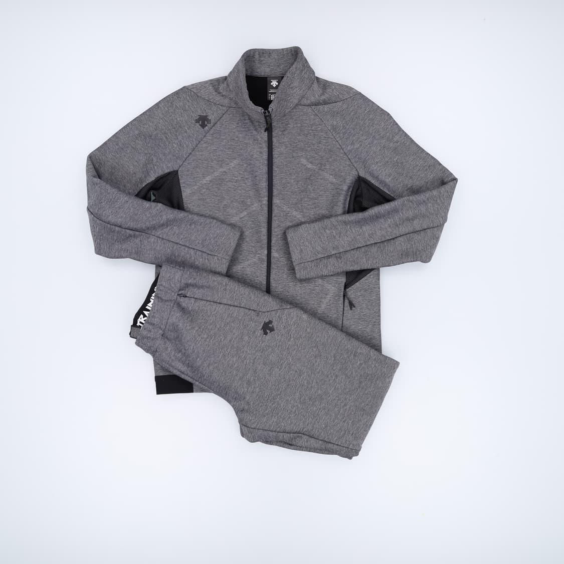 95 데상트 기모 트레이닝세트 셋업 0123H1 상품이미지1