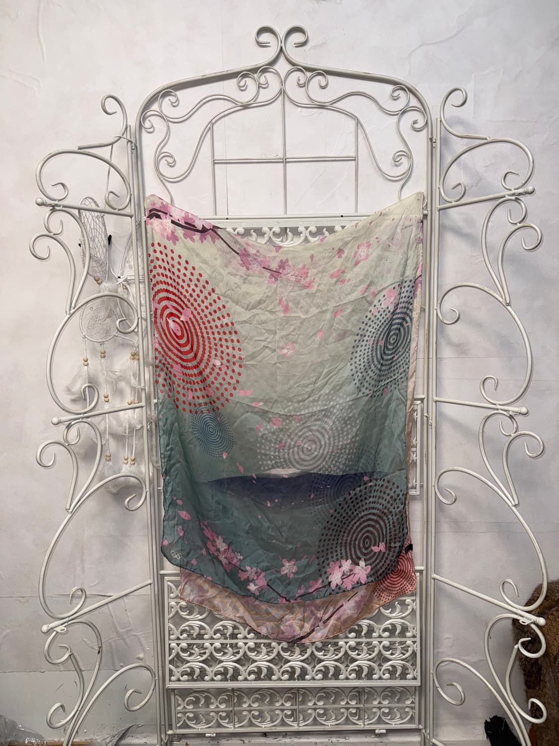 Gradient cherry blossom silk scarf 상품이미지1