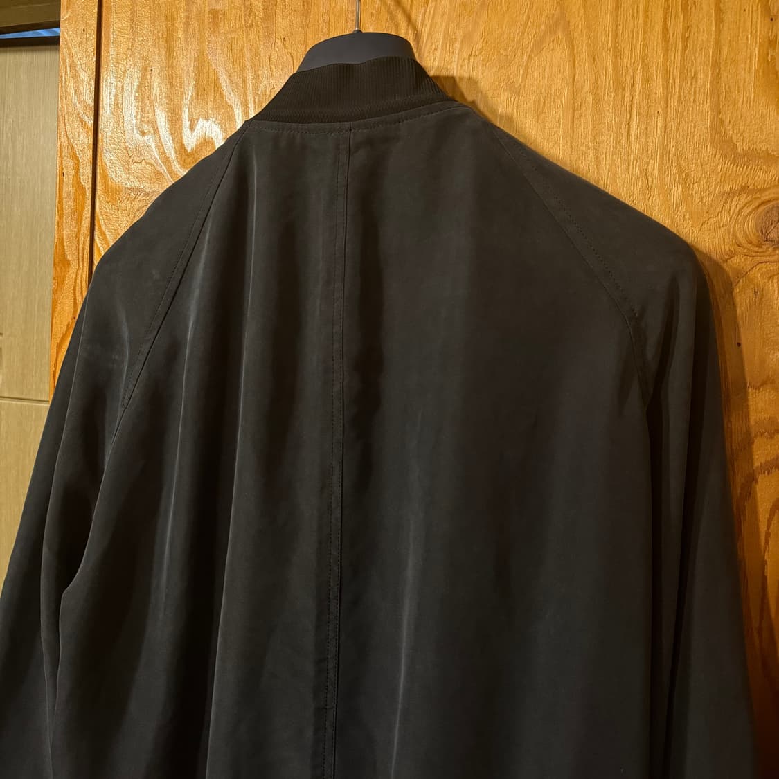 톰포드 100% 실크 스웨이드 봄버 자켓  상품이미지8