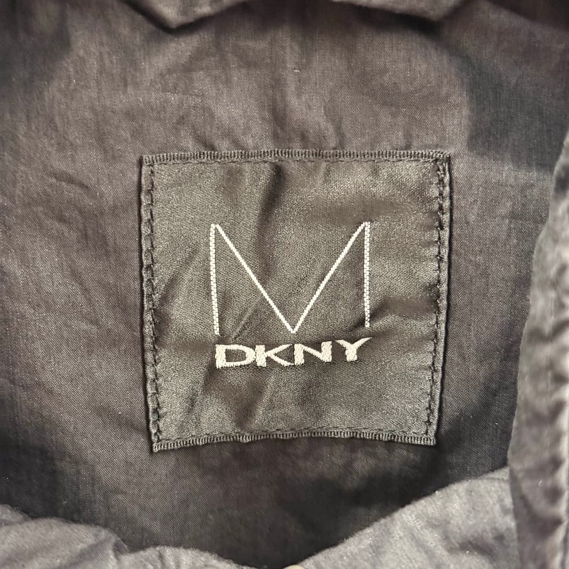 DKNY M라인 나일론 집업 자켓 하이넥 멀티포켓 디테일 블랙 상품이미지7