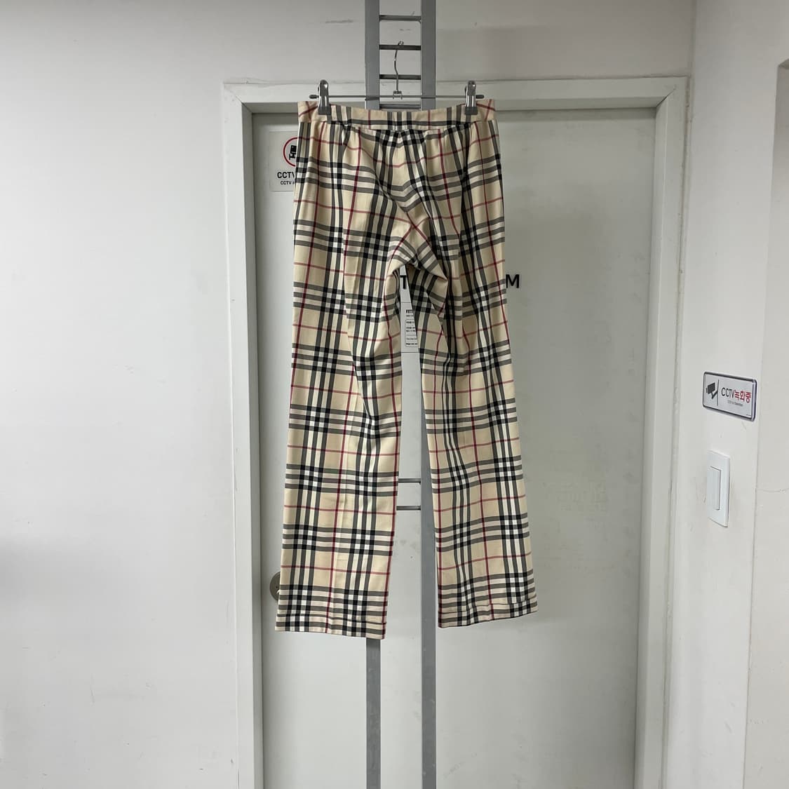 버버리 노바 베이지 팬츠 M(W) 상품이미지4