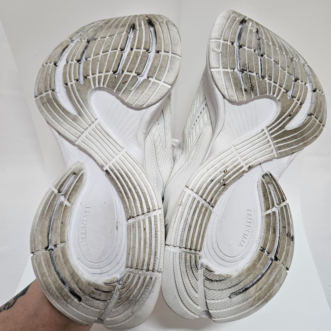 발렌시아가 서킷 화이트 260 상품이미지9