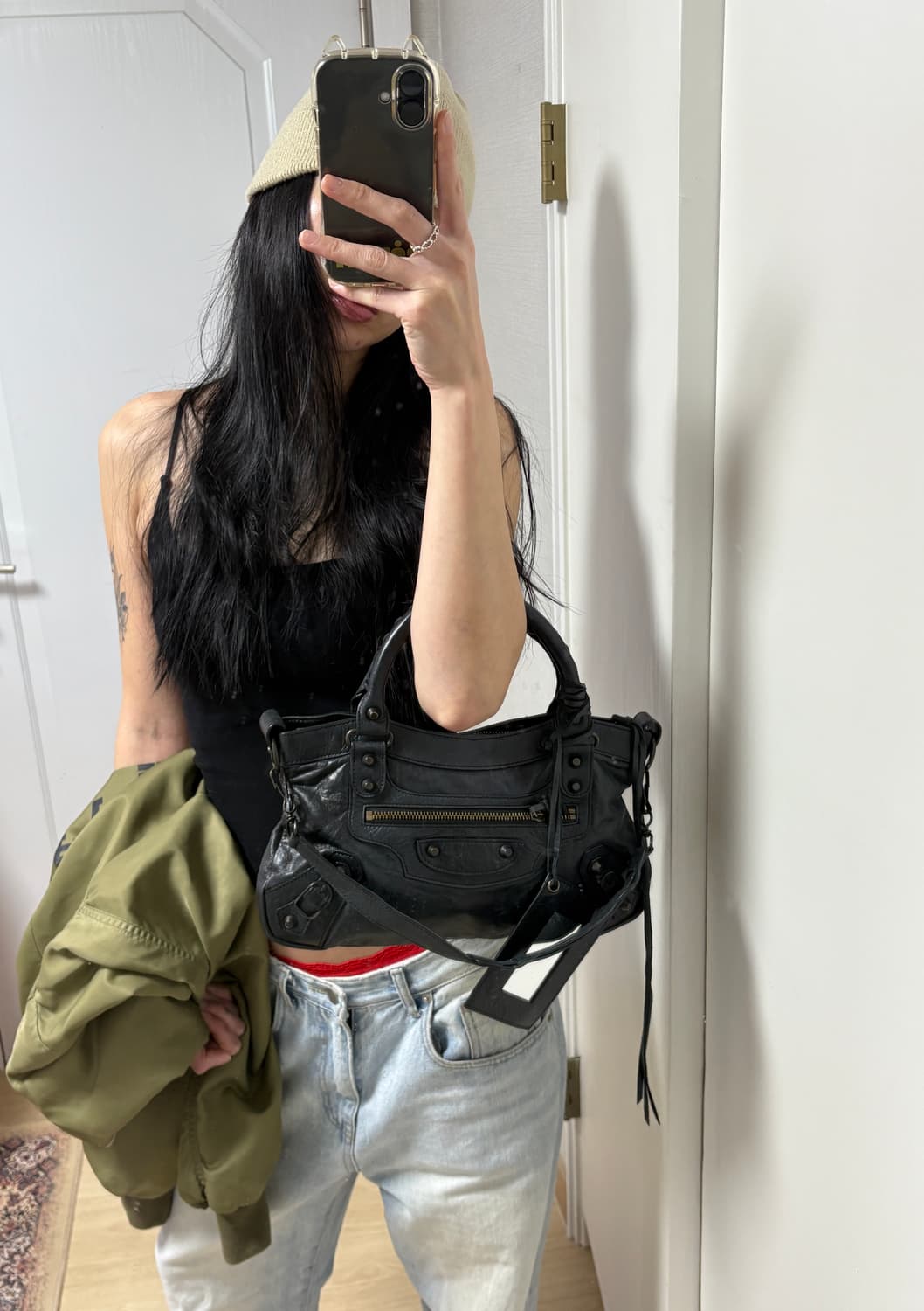 상태A/키티증정)발렌시아가 르시티 퍼스트백 블랙 상품이미지2