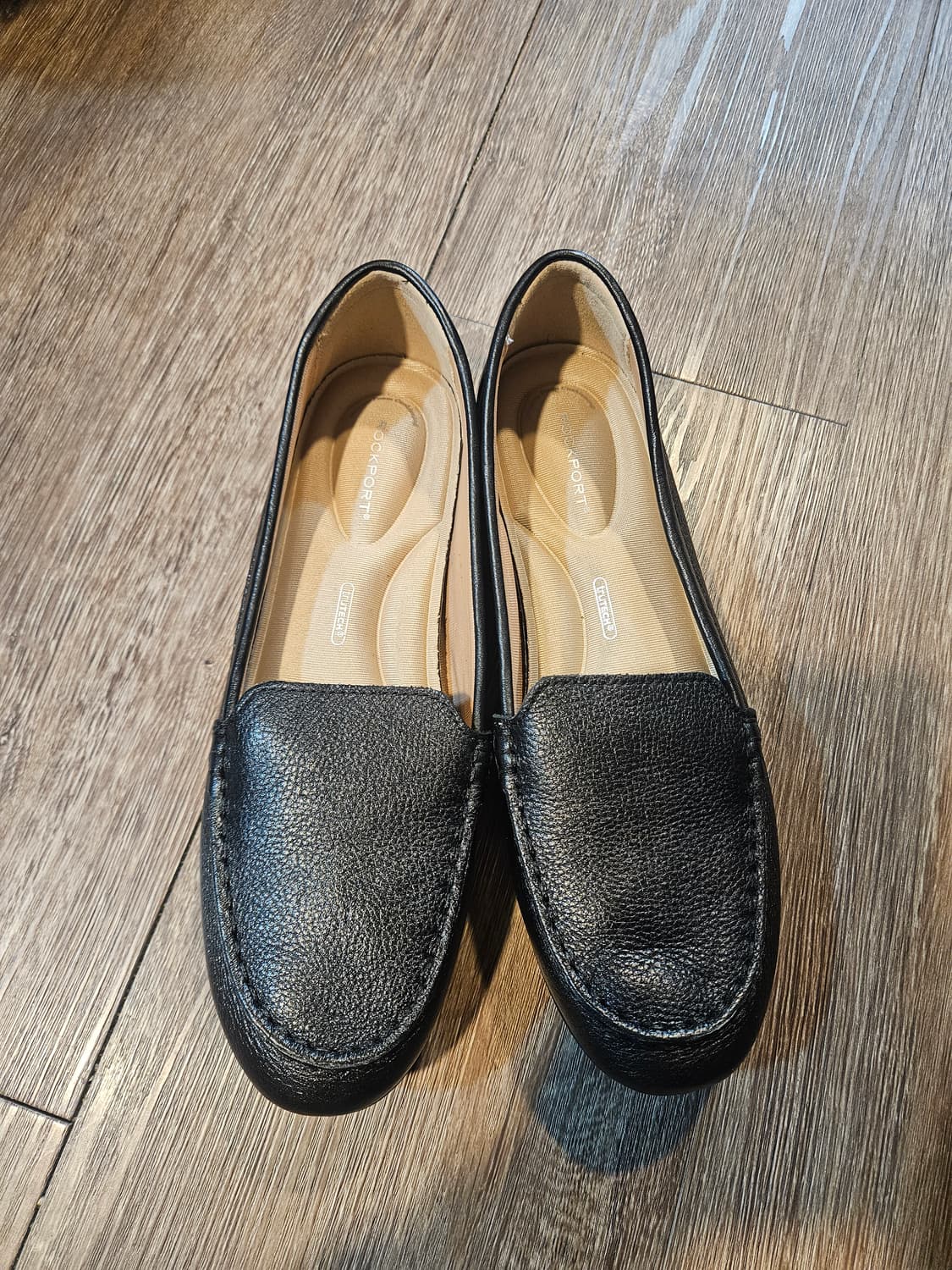 락포트 컴포트 블랙 로퍼 여성화 상품이미지1