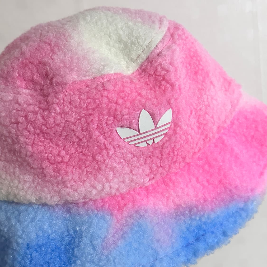 아디다스 오리지널 솜사탕버킷햇 상품이미지1