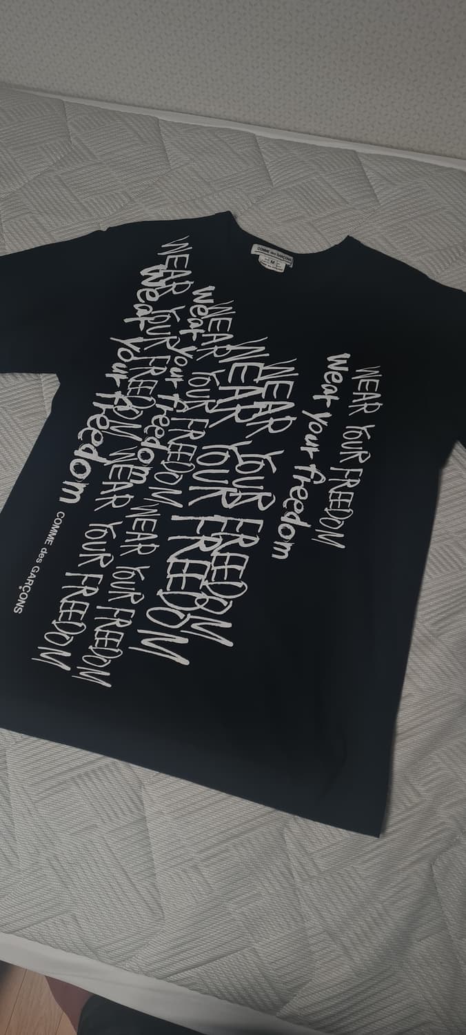 꼼데가르송 반팔티2025 상품이미지2