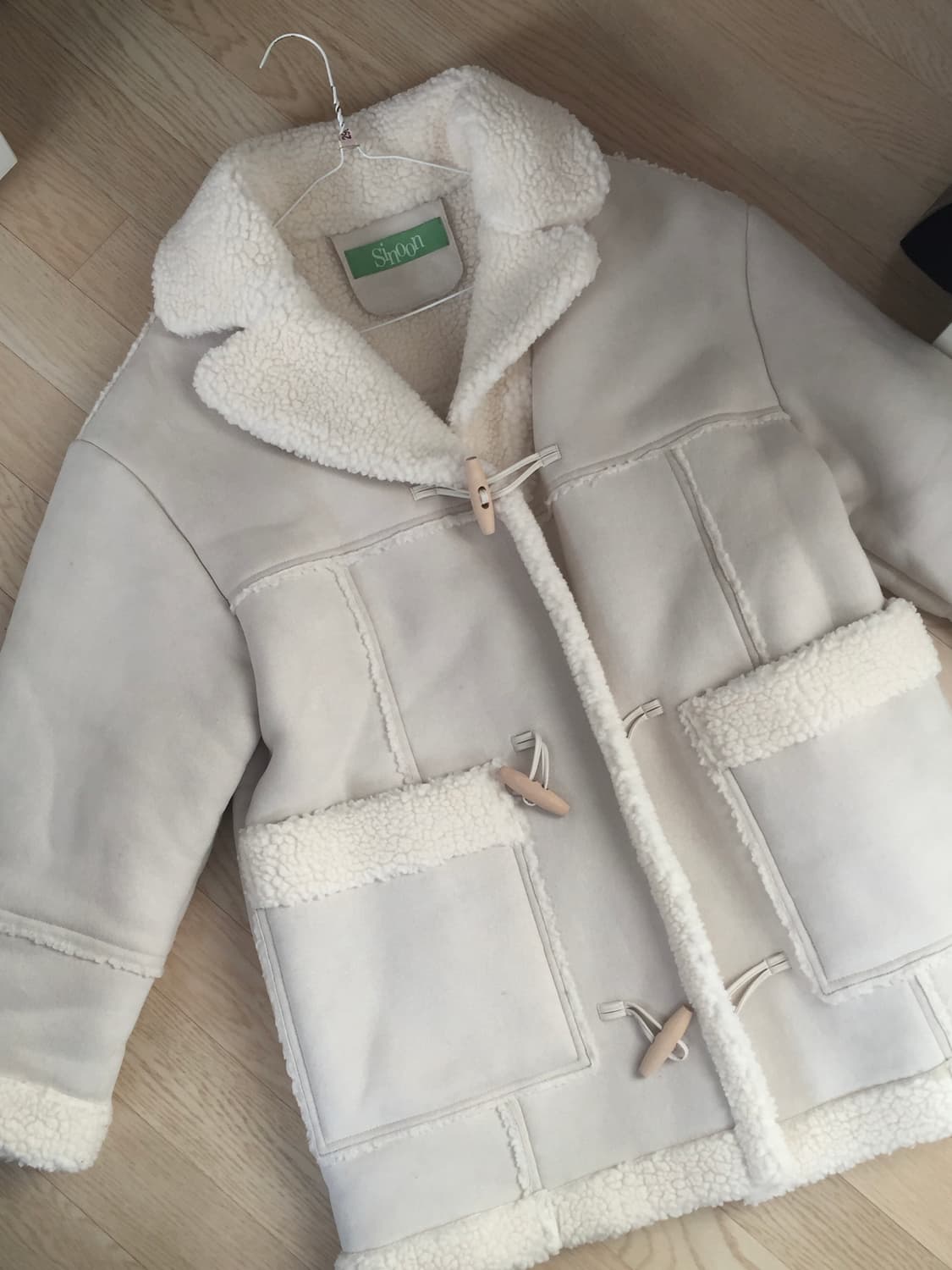 시눈 무스탕코트 상품이미지1