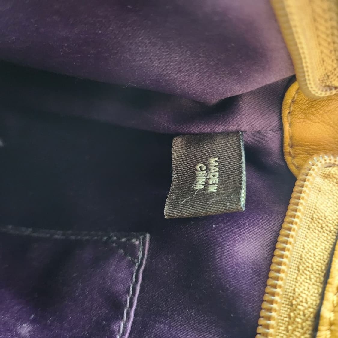 COACH 미니 애슐리 스윙팩 크로스백 상품이미지8