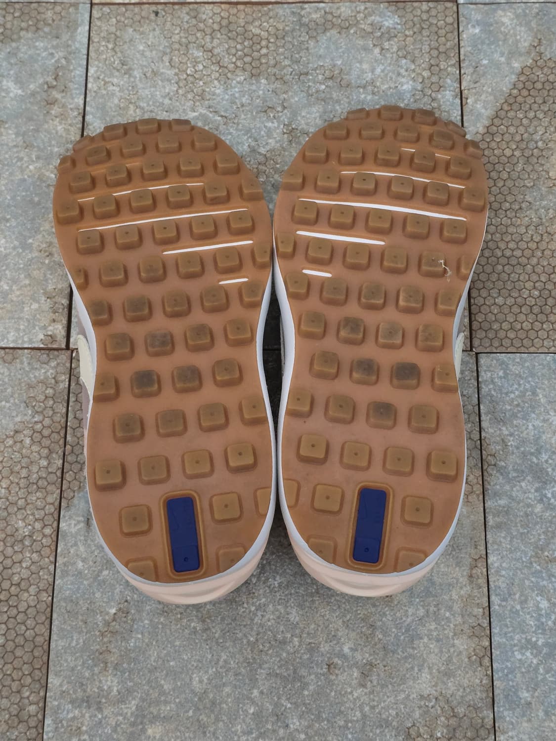 (230)나이키 와플 원 페일 코랄 상품이미지9