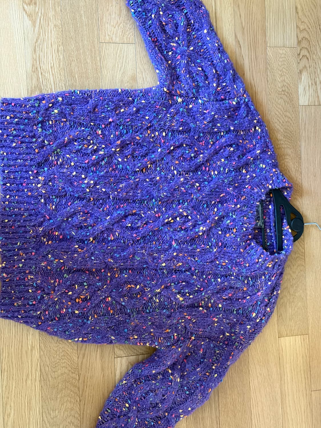 보라색폼폼이니트 상품이미지1