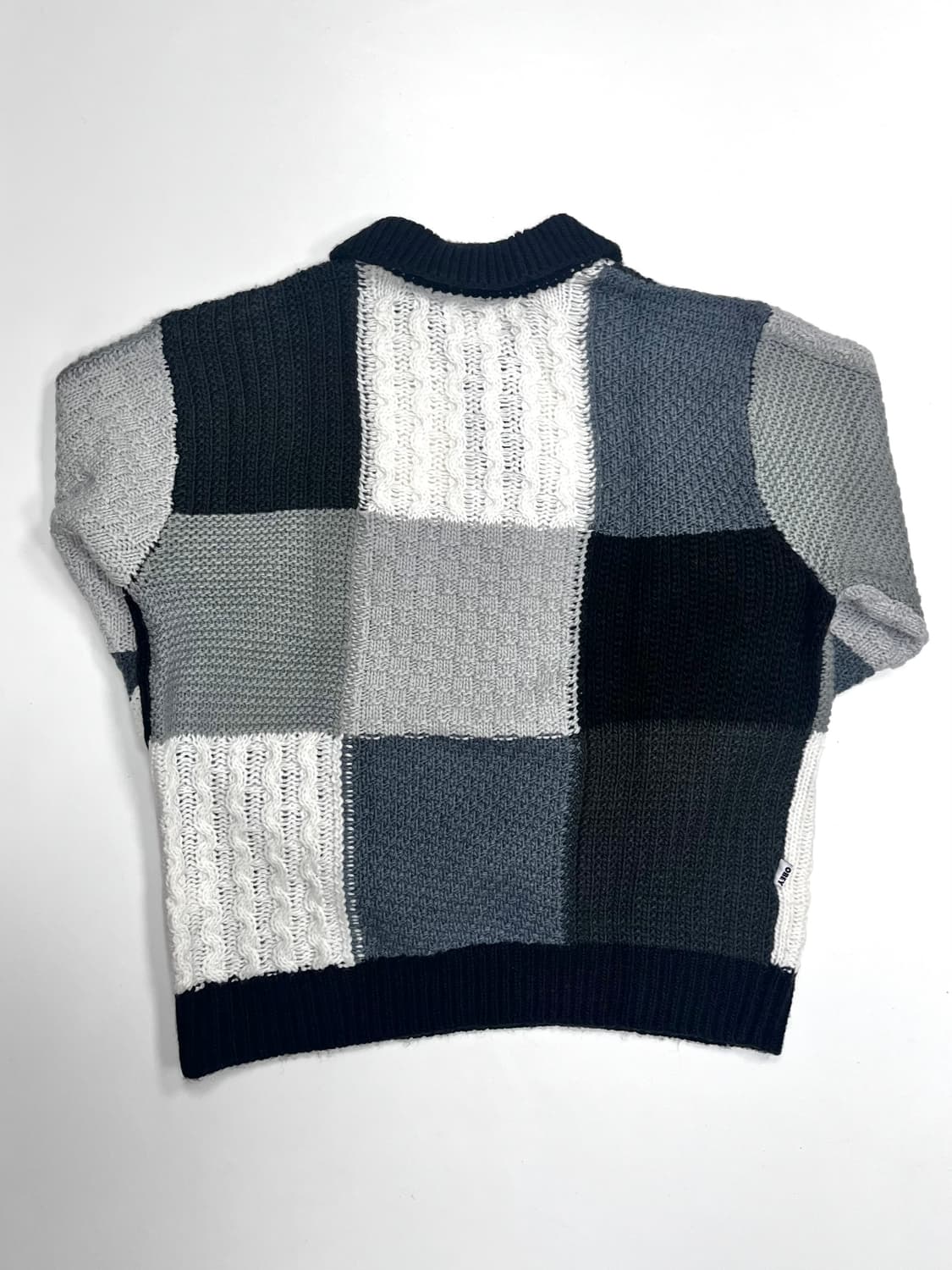 오베이 올리버 패치워크 스웨터 상품이미지2