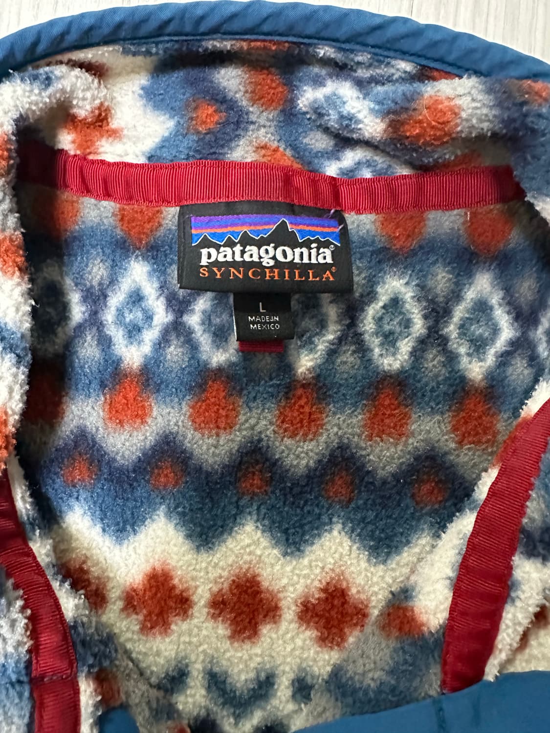 파타고니아 신칠라 아즈텍 L사이즈 15fw판매합니다 상품이미지3