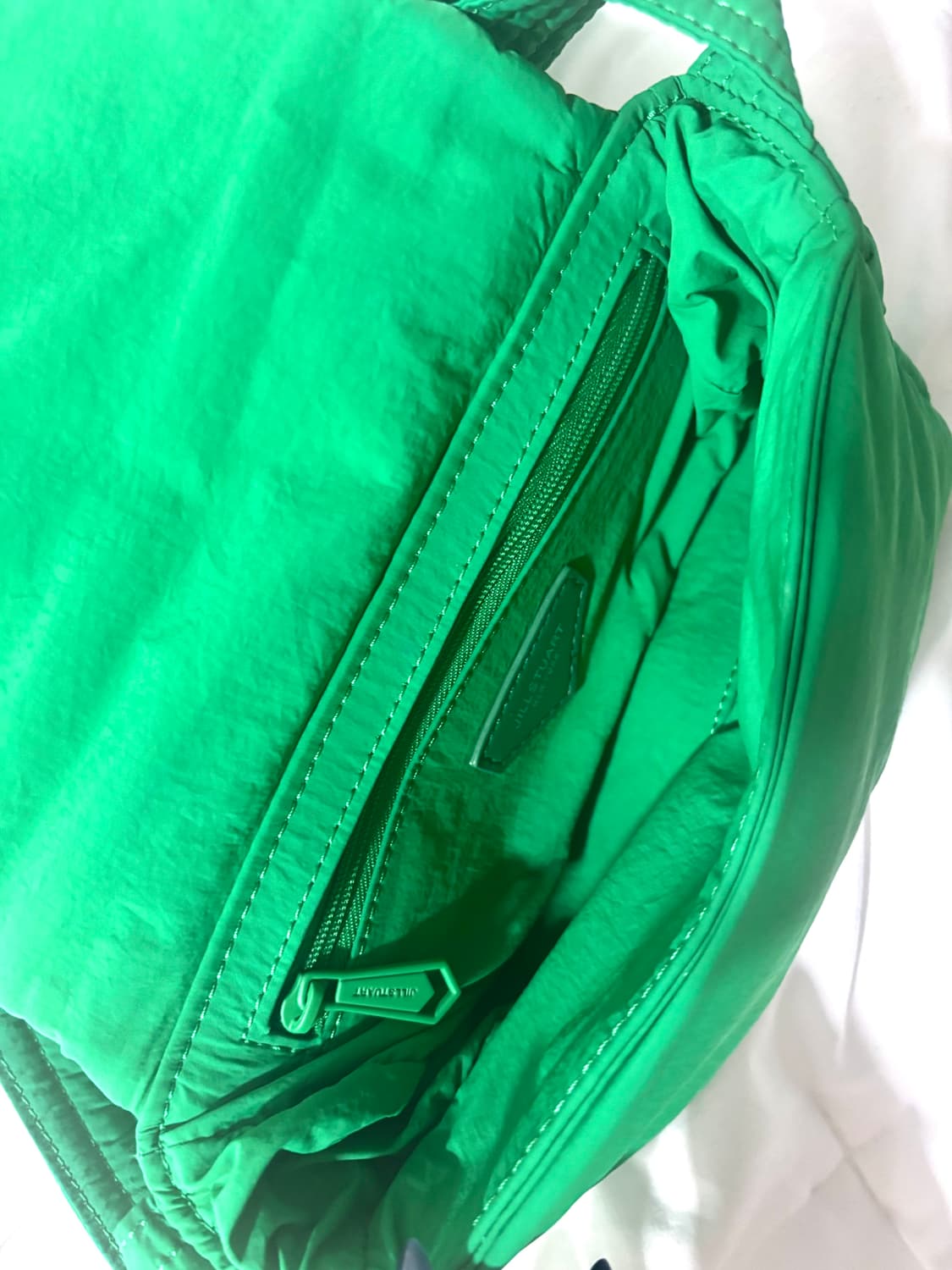 질스튜어트 로젤라 패딩 크로스백 상품이미지2