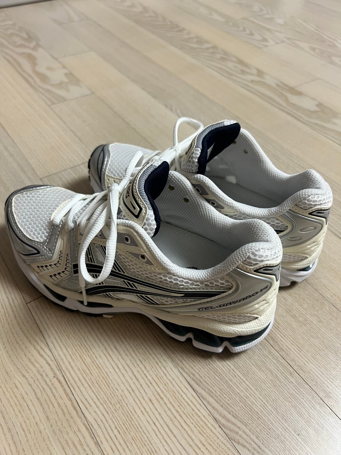 아식스 젤카야노14 230사이즈 상품이미지2