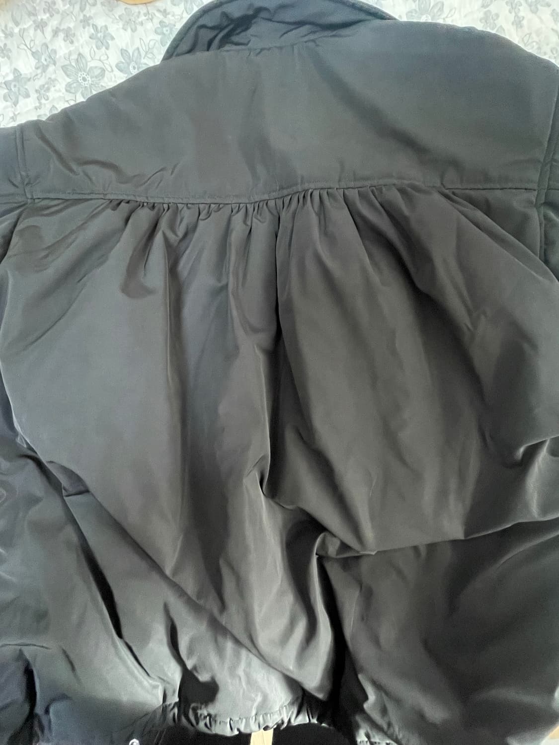 코스모스 cosmoss 셔링 패딩 블랙 상품이미지6