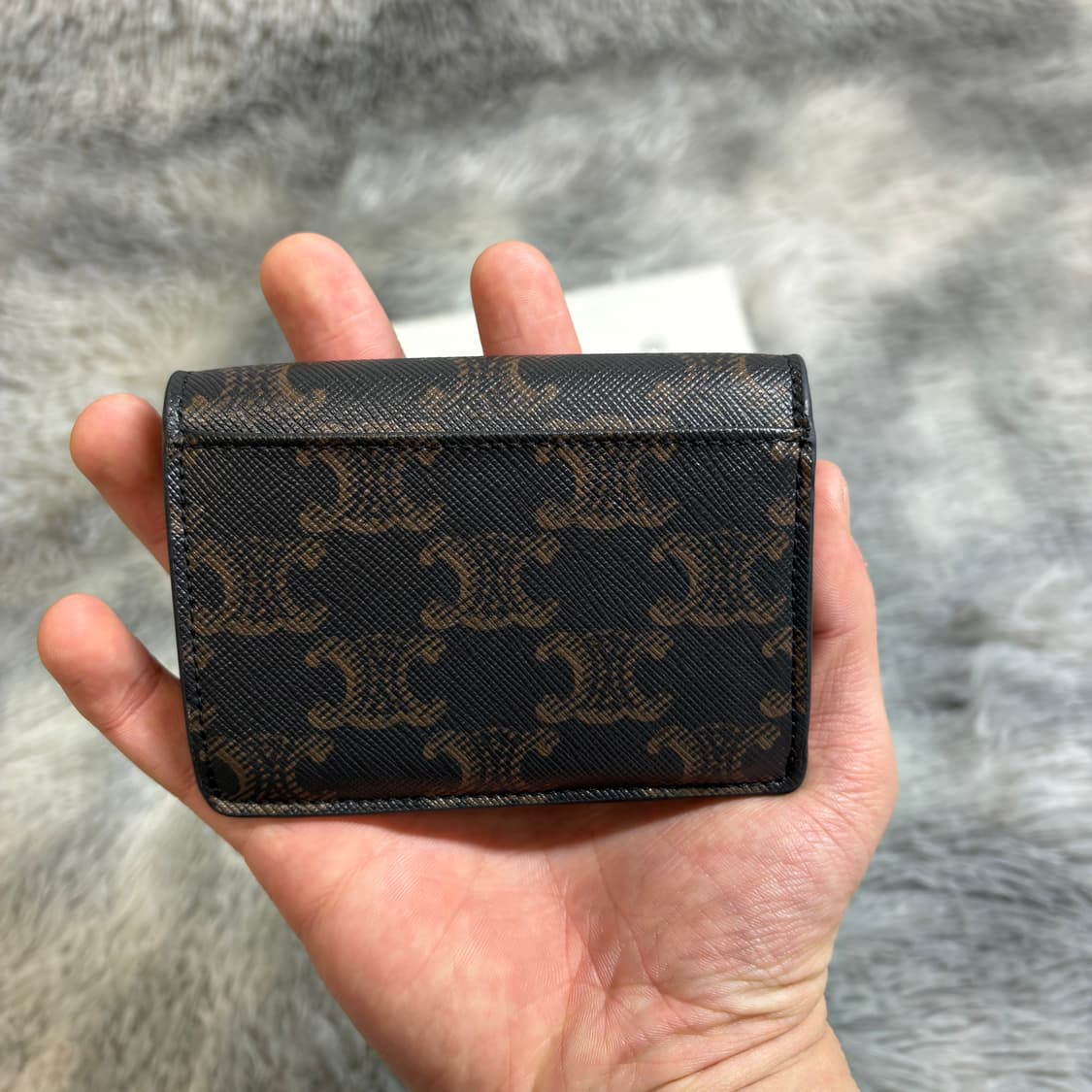 셀린느 트리옹프 플랩 카드지갑 상품이미지2