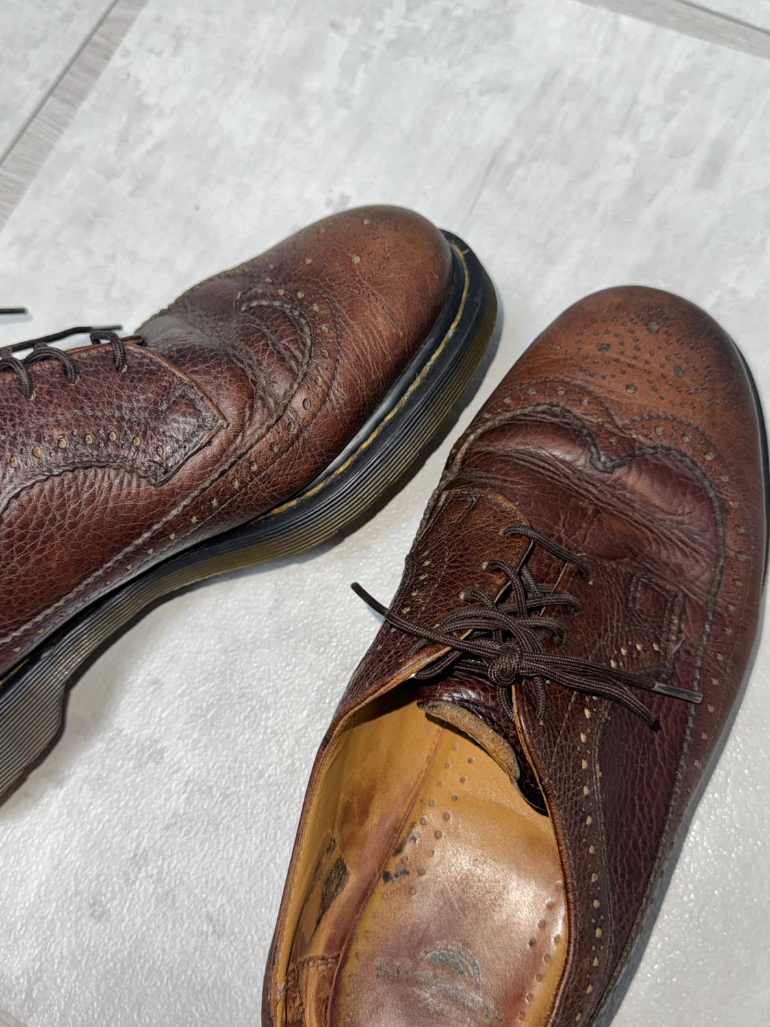 Dr. Martin Wing-Tip Vintage Brown 260 상품이미지3