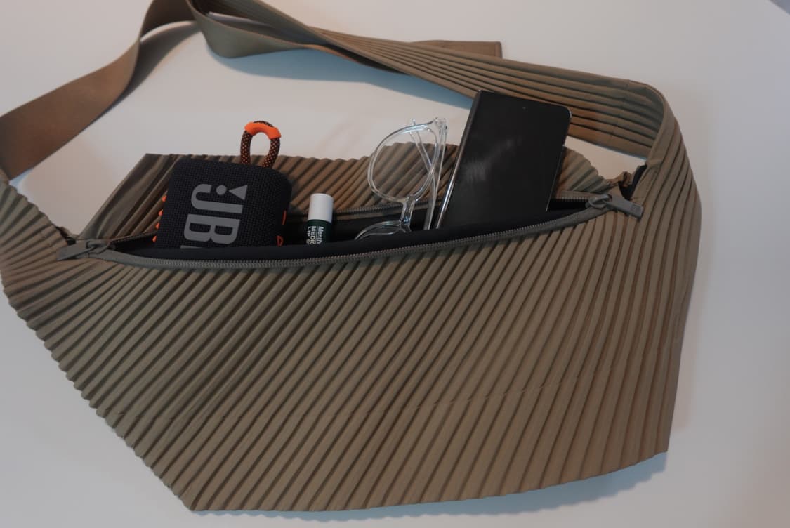 이세이미야케 플리츠플리즈 웨이스트백(택 제거 새상품) 상품이미지3