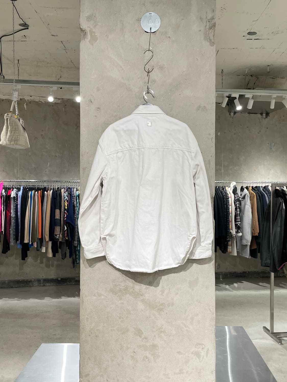 솔리드 옴므 화이트 오버 데님 셔츠 상품이미지6