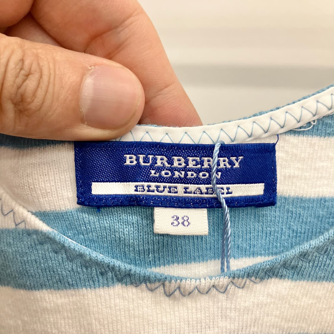 버버리 스트라이프 슬리브리스 상품이미지5