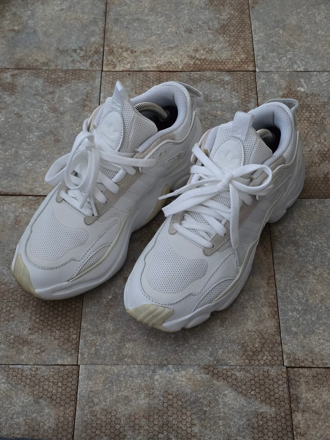 (240)아디다스 매그머 러너  상품이미지1