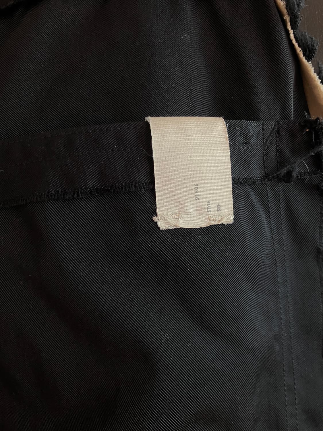 N.HOLLYWOOD raw edge nylon pants 상품이미지4