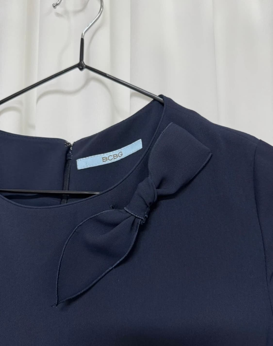 BCBG 네이비 리본 원피스 상품이미지5