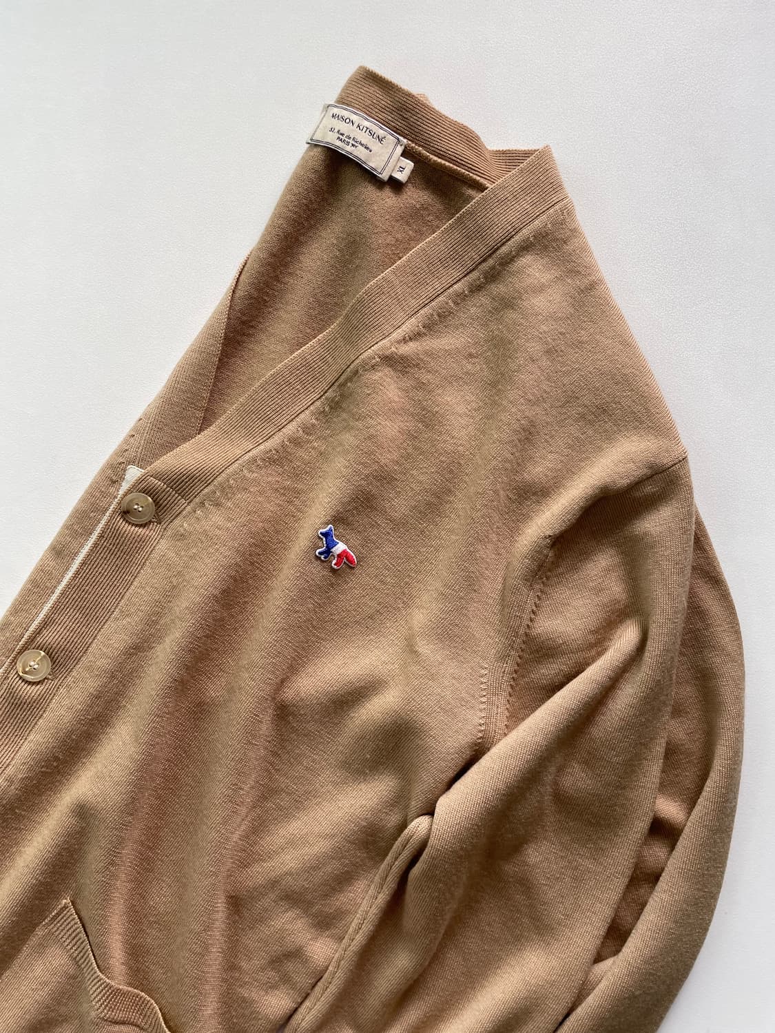 [XL] 메종 키츠네 트리컬러 폭스 메리노 울 가디건 상품이미지1