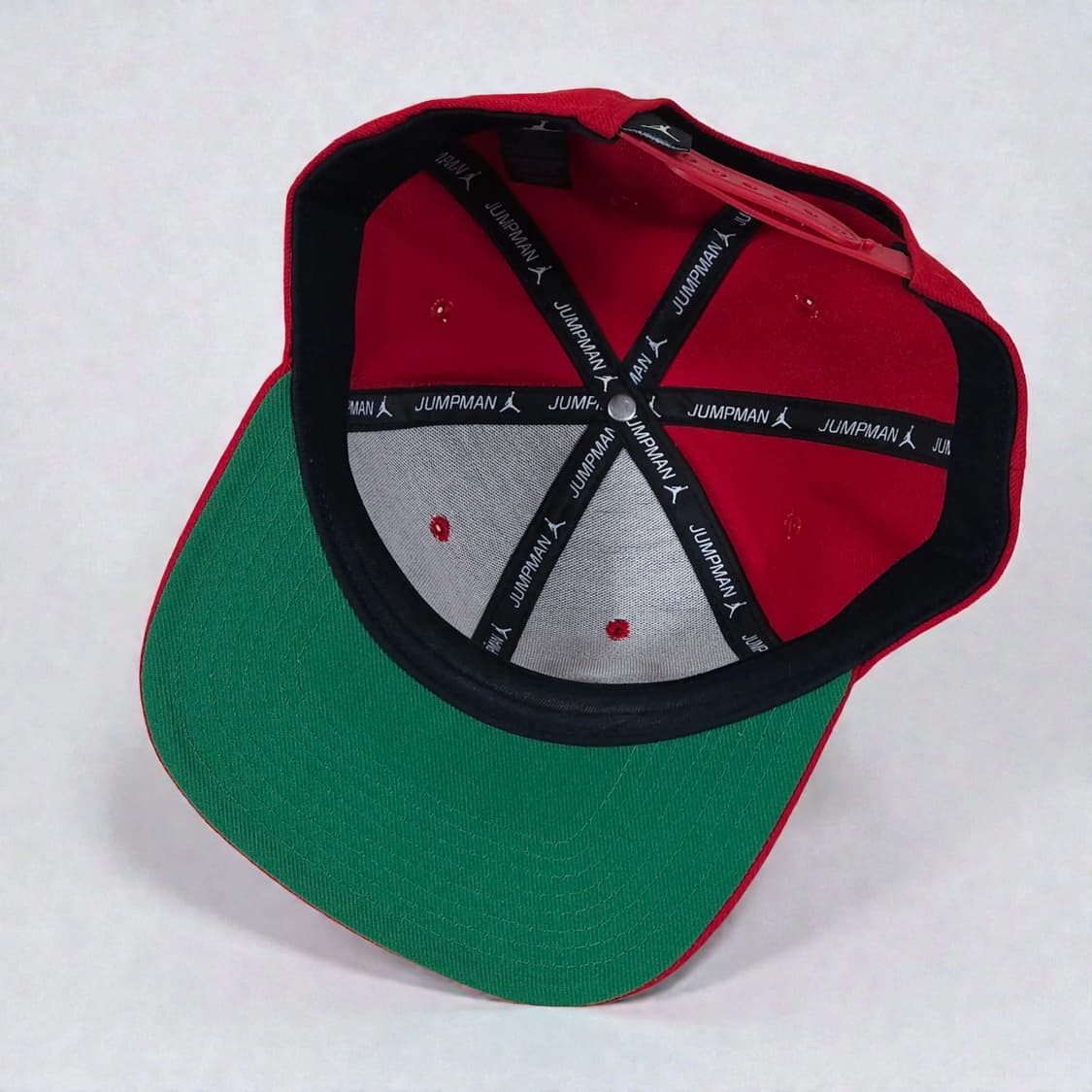 NIKE 조던 점프맨 X 워너브라더스 벅스바니 스냅백 상품이미지6