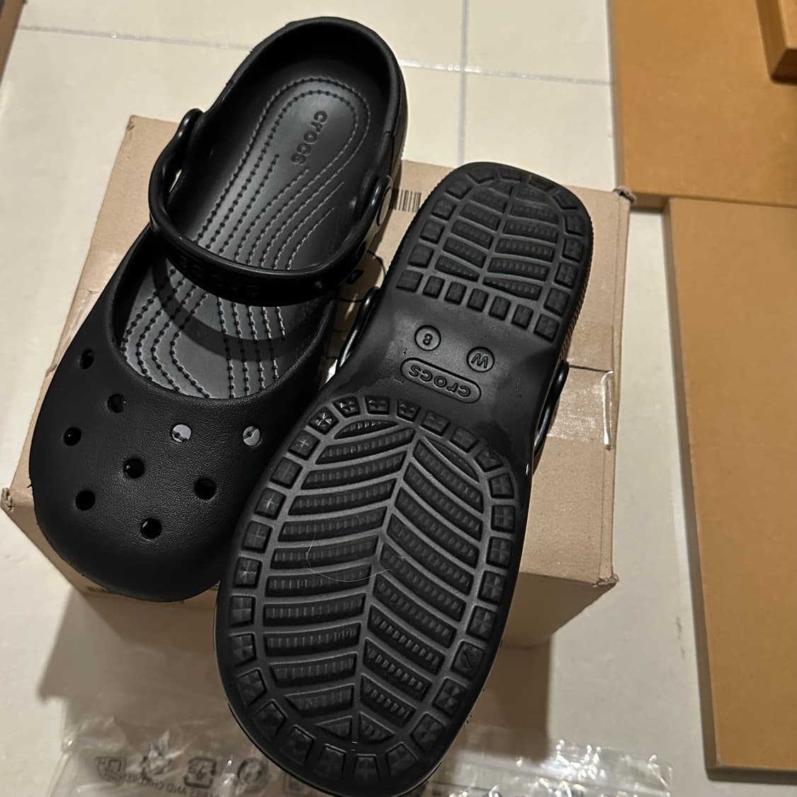 크록스 클래식 발레 블랙 W8 지비츠 포함 상품이미지3