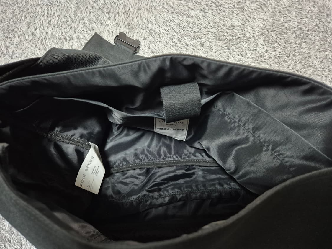 메종미네드 투버클 메신저백 상품이미지8