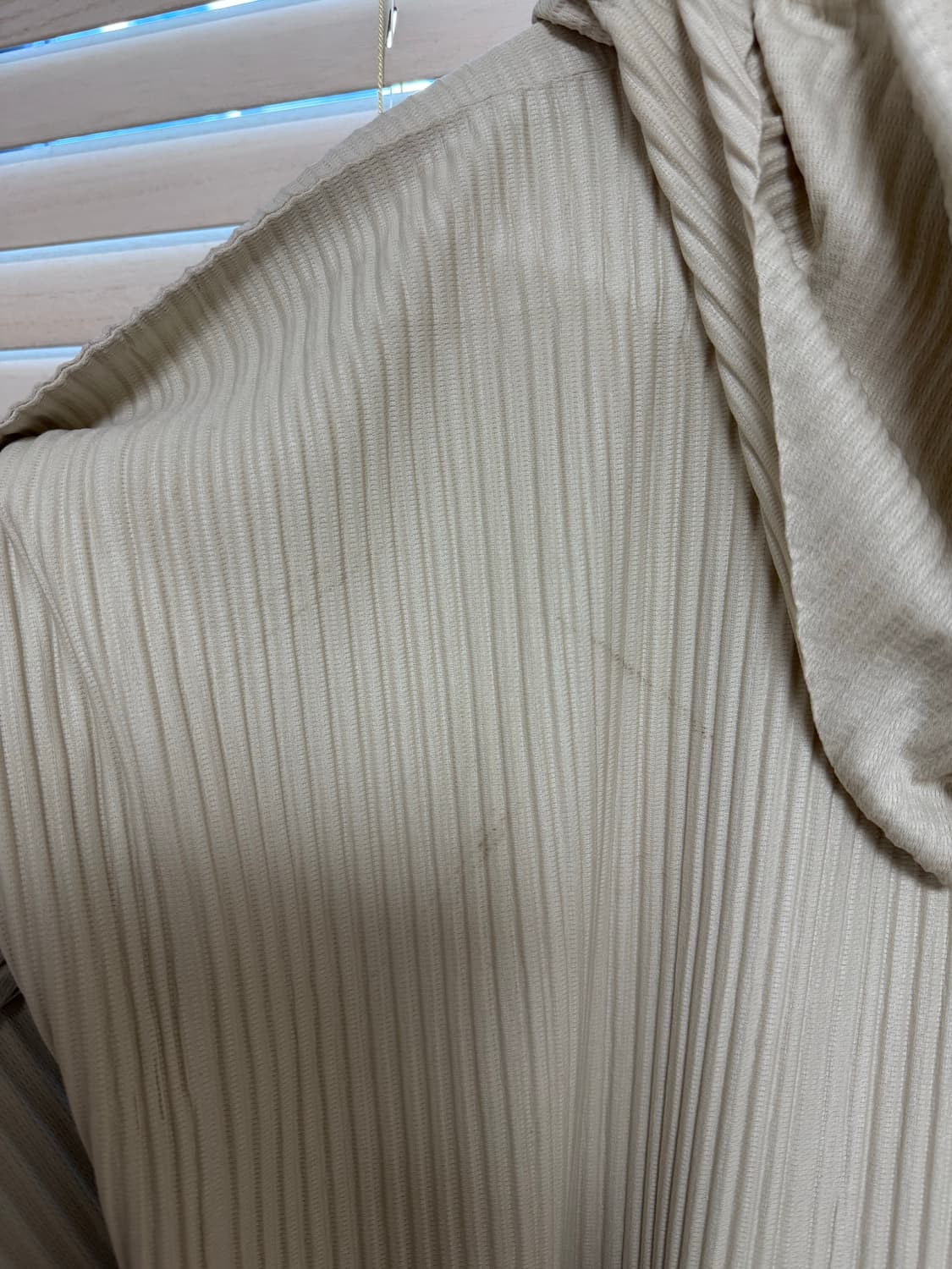 옴므플리세 후드집업 (아이보리) 상품이미지4